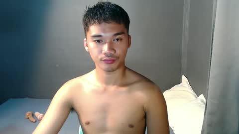 Snapshot of asianhunk_jamesx chatting on September 14, 9:44 am asianhunk_jamesx online show from September 14, 9:44 am