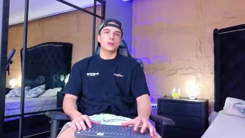 Aslan  online show from June 1, 2:23 am