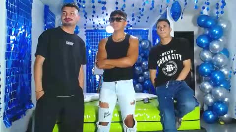 Snapshot of asmodeus7100 chatting on January 20, 12:15 am THOMAS AND DAMIAND online show from January 20, 12:15 am