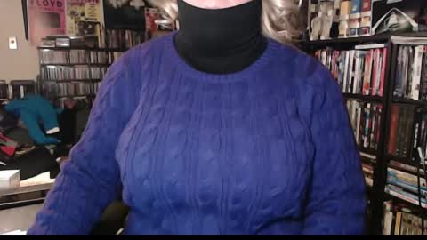 Aspen Vale online show from December 31, 10:12 pm