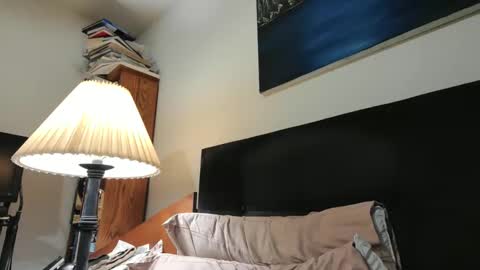 aspenleaf online show from February 25, 4:57 am