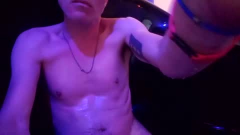 Snapshot of athandrew chatting on December 9, 3:18 am jonnyandrew online show from December 9, 3:18 am