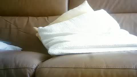 Justin online show from February 6, 1:16 am