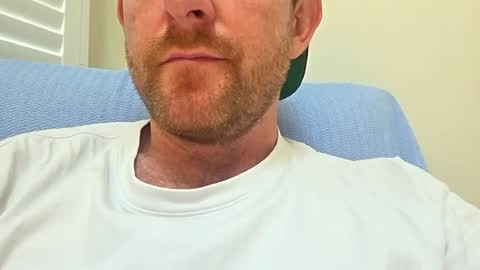 aussie_dadbod6969 online show from June 11, 12:32 am