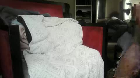 aussiemandon962425 online show from September 23, 3:06 am