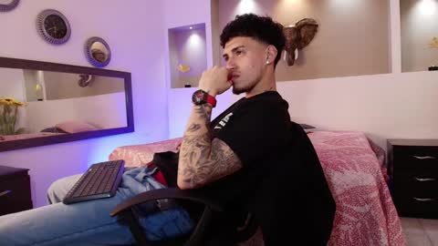 AUSTIN  online show from December 29, 3:22 am