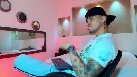 AUSTIN  online show from February 7, 1:58 am