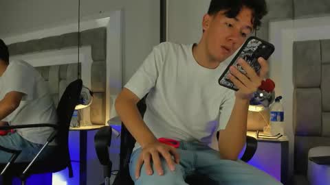 austinreeds online show from March 9, 11:59 am