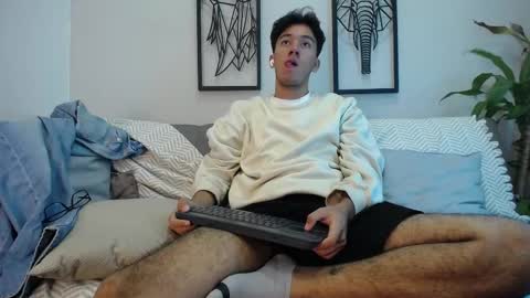 austinreeds online show from November 5, 3:47 pm