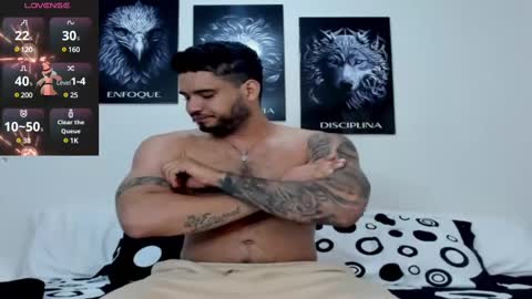 Snapshot of austintorres_ chatting on March 11, 2:43 am AustinTorres online show from March 11, 2:43 am