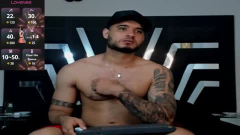 Snapshot of austintorres_ chatting on March 4, 2:17 am AustinTorres online show from March 4, 2:17 am
