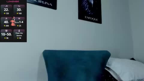 Snapshot of austintorres_ chatting on February 18, 2:05 am AustinTorres online show from February 18, 2:05 am