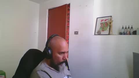 Dark r0k3r online show from December 19, 1:41 pm