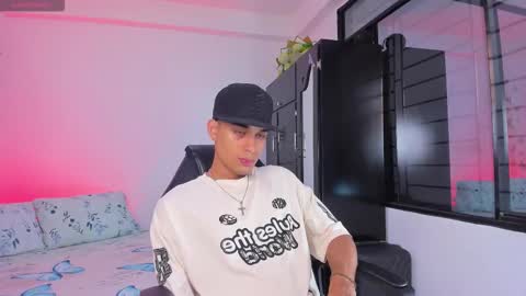 AXEL online show from January 8, 7:52 pm