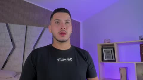 axel_grey_ online show from May 26, 12:34 pm