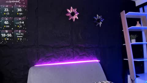 axel_grey_ online show from December 19, 12:24 pm