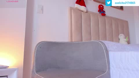 Snapshot of axel_sliim chatting on September 26, 4:48 pm axel slim online show from September 26, 4:48 pm
