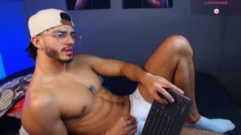 Snapshot of axel_stein03 chatting on September 22, 11:15 pm axel stein NEW ACCOUNT online show from September 22, 11:15 pm
