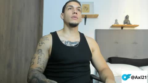 INDEPENDENT MODEL  online show from July 10, 10:11 pm
