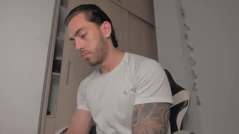 axelblaze_1 online show from March 28, 12:27 pm
