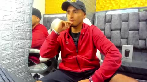 Axell Cross2 online show from March 6, 1:05 am