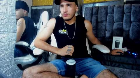 Axell Cross2 online show from March 2, 6:48 am