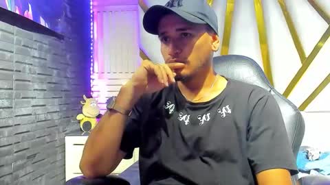 Axell Cross2 online show from October 29, 10:40 am