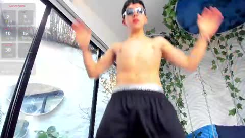 Axel  online show from July 28, 3:21 pm