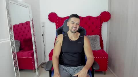 Axel online show from July 13, 1:02 pm