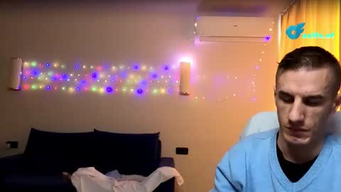 Axl online show from March 2, 6:03 am