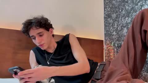 nice boy online show from December 2, 4:15 am