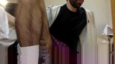 Snapshot of babyhardy chatting on January 5, 11:22 pm Tom A.    online show from January 5, 11:22 pm