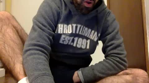 Snapshot of babyhardy chatting on January 30, 11:34 pm Tom A.    online show from January 30, 11:34 pm
