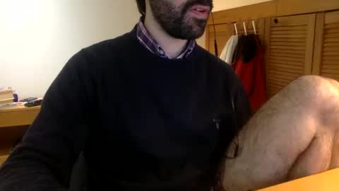 Snapshot of babyhardy chatting on January 5, 12:42 pm Tom A.    online show from January 5, 12:42 pm
