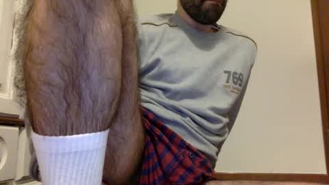 Snapshot of babyhardy chatting on February 18, 11:30 pm Tom A.    online show from February 18, 11:30 pm