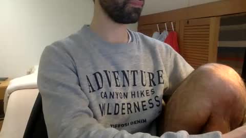 Snapshot of babyhardy chatting on February 23, 12:54 pm Tom A.    online show from February 23, 12:54 pm
