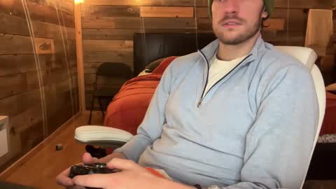 Leo online show from December 2, 6:55 pm