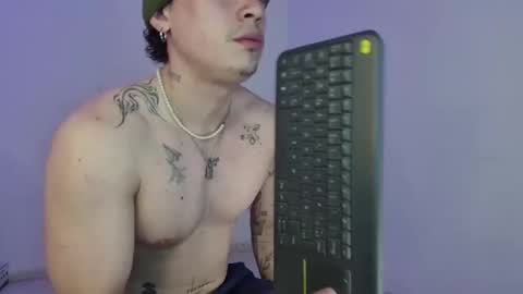 bad_vegitta online show from October 10, 1:32 am