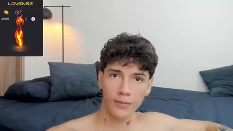 Snapshot of badboy_one chatting on February 15, 2:44 pm jhojan online show from February 15, 2:44 pm