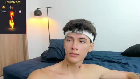 Snapshot of badboy_one chatting on February 17, 1:53 pm jhojan online show from February 17, 1:53 pm
