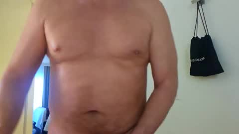 badbrad221 online show from January 6, 10:15 pm