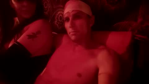 baddick420762054 online show from April 18, 9:33 am