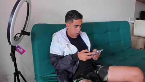 Juan Help us reach 100 likes online show from October 1, 1:15 pm