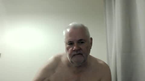 Baker242 online show from April 4, 10:40 pm