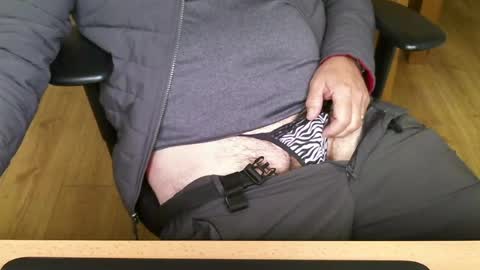 balcony8 online show from August 5, 9:03 am