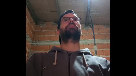 Ezequiel online show from November 19, 1:27 am