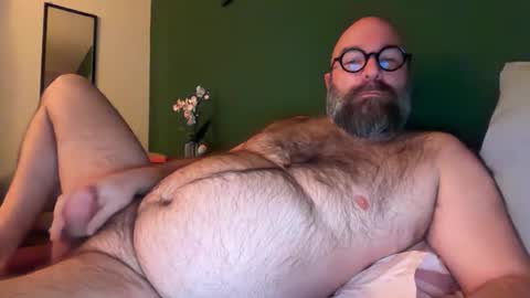 baskec77 online show from March 22, 3:44 am