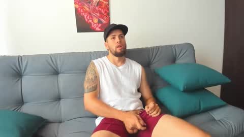 bastianwatson10 online show from March 3, 6:50 pm