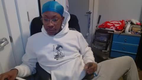 Racks online show from February 19, 7:54 pm