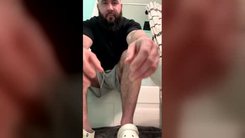 bburns01081994 online show from March 28, 8:14 am